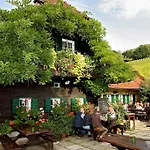 Couette-café Weingut Buschenschank Schneiderannerl Gleinstätten