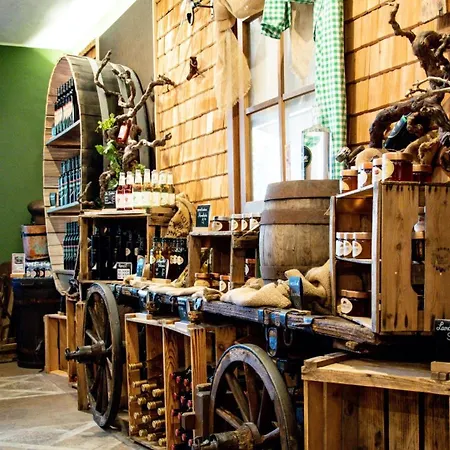 Weingut Buschenschank Schneiderannerl 3*