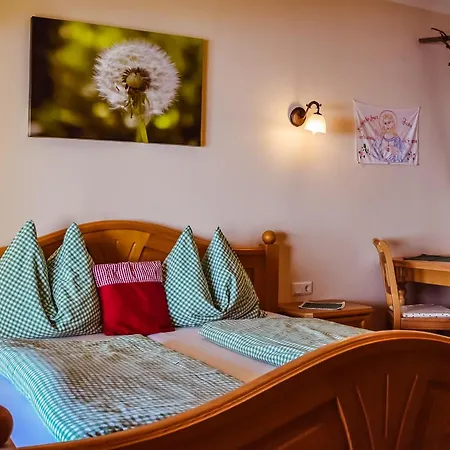 Weingut Buschenschank Schneiderannerl Bed & Breakfast Gleinstatten