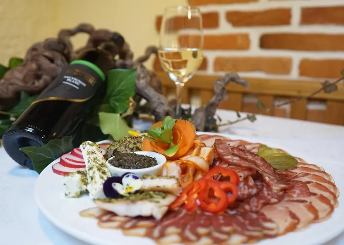 Weingut Buschenschank Schneiderannerl فندق مبيت وإفطار 3*