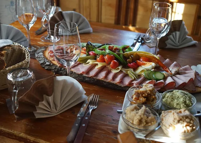 فندق مبيت وإفطار Weingut Buschenschank Schneiderannerl Gleinstätten