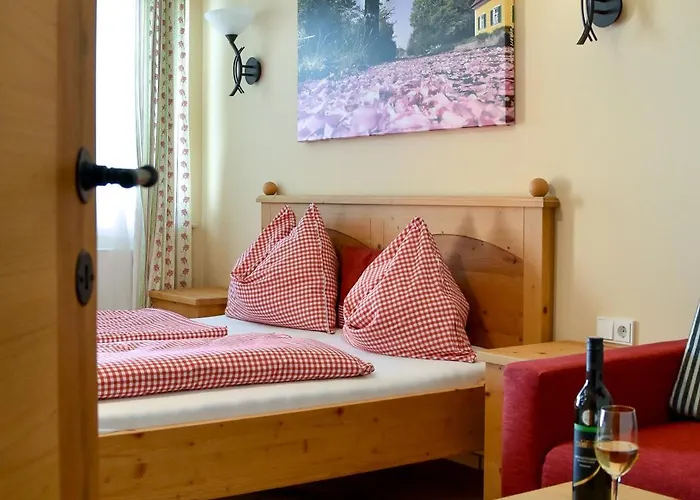 Weingut Buschenschank Schneiderannerl Gleinstätten