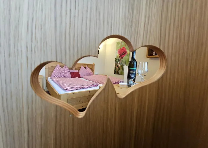 Weingut Buschenschank Schneiderannerl فندق مبيت وإفطار 3*