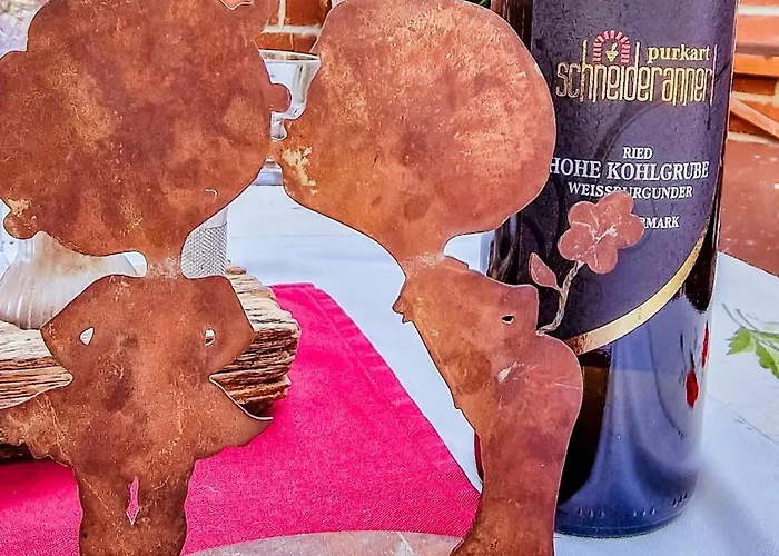 فندق مبيت وإفطار Weingut Buschenschank Schneiderannerl Gleinstätten