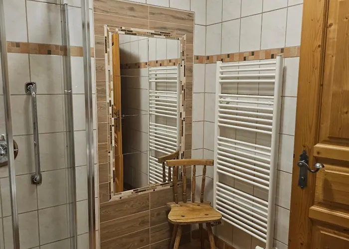 فندق مبيت وإفطار Weingut Buschenschank Schneiderannerl 3*