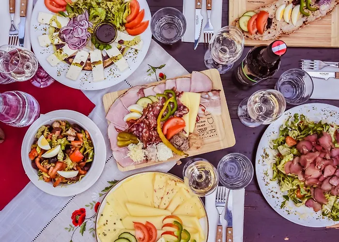 Weingut Buschenschank Schneiderannerl 3*