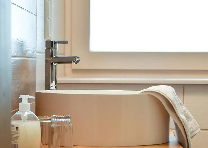 Weingut Buschenschank Schneiderannerl 3*