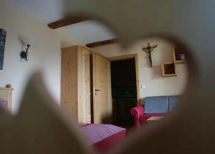 فندق مبيت وإفطار Weingut Buschenschank Schneiderannerl Gleinstätten